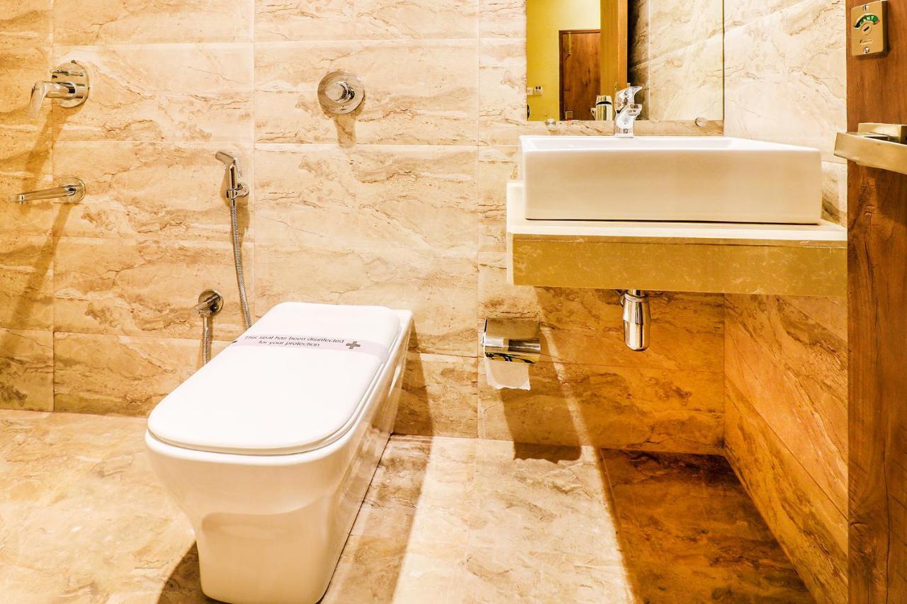 Hygenic Hotel Lotus Grand Andheri Bombaj Zewnętrze zdjęcie
