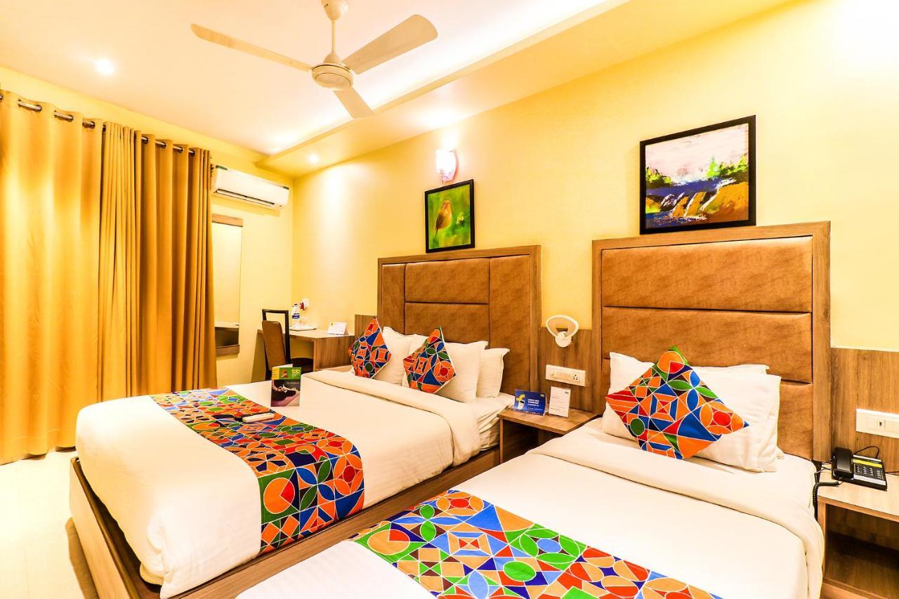 Hygenic Hotel Lotus Grand Andheri Bombaj Zewnętrze zdjęcie