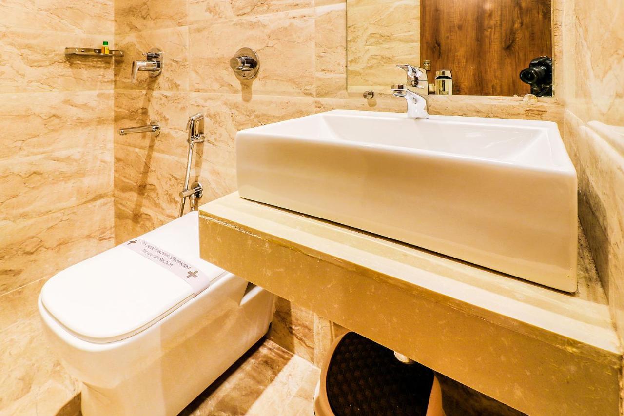 Hygenic Hotel Lotus Grand Andheri Bombaj Zewnętrze zdjęcie